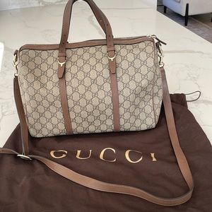 Guuci Boston Bag with strap